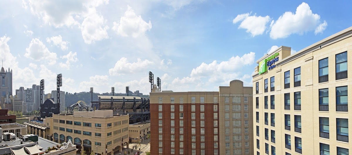 Holiday Inn Express & Suites Pittsburgh North Shore Pittsburgh hotel